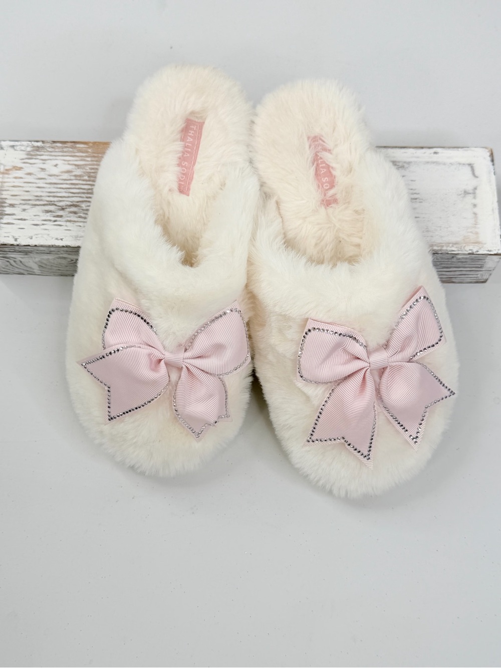 THALIA SODI Women's Faux Fur Rhinestone Bow Slippers White/Pink-Small(5-6)